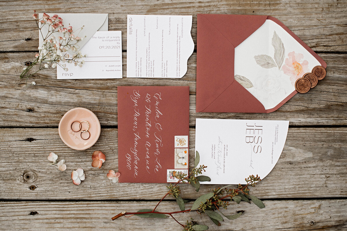 An autumn invitation suite with custom calligraphy by Macaron and White