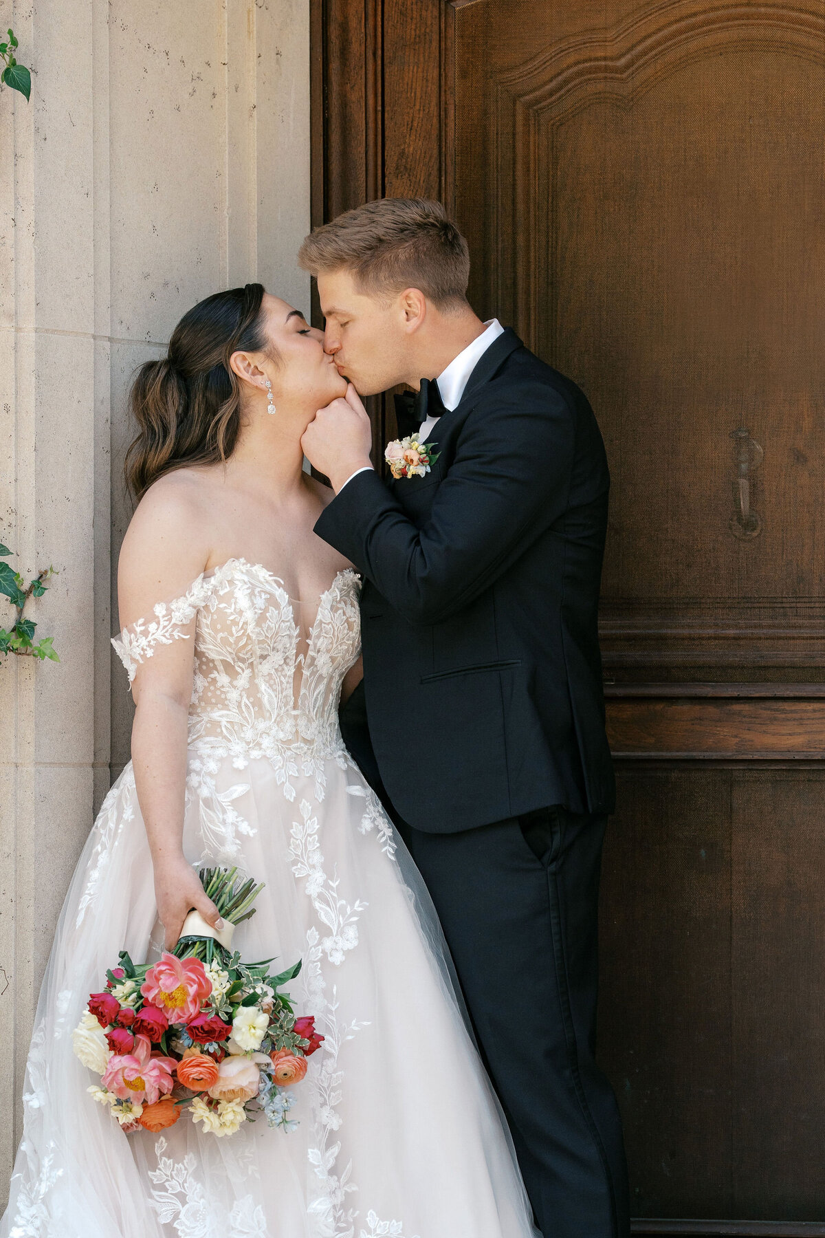 Maria + Grant + Truvision Studios 60