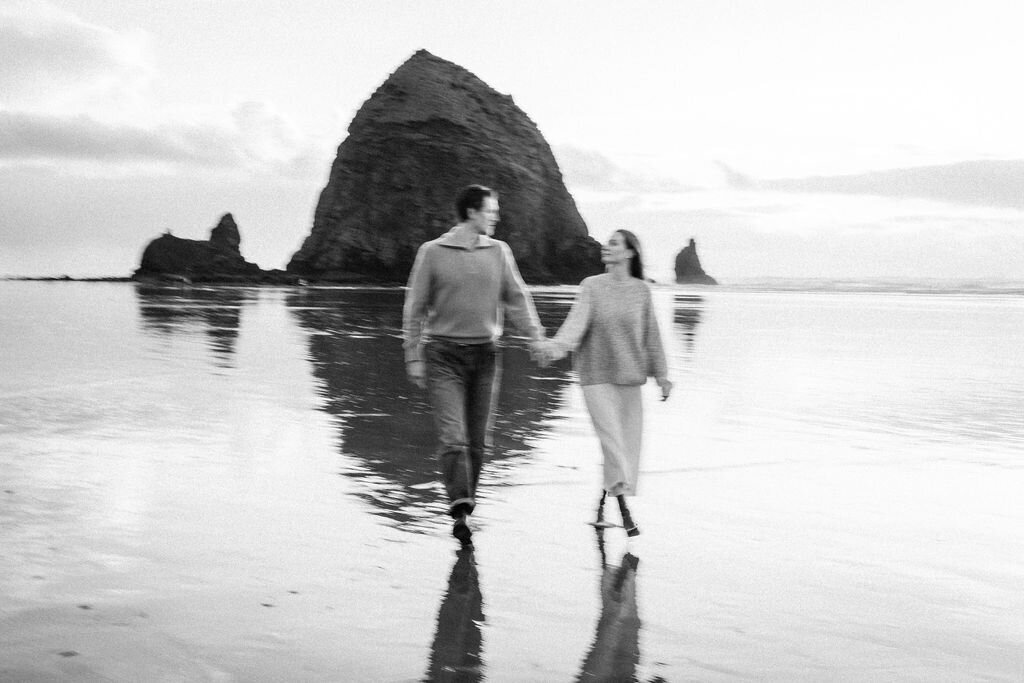 AJ Photography Armando Nevarez Wedding Photographer Filmmaker Cannon Beach Latourell Falls Oregon Weddings Elopement Elopements Photography Adventure Emotive Documentary1 (48)