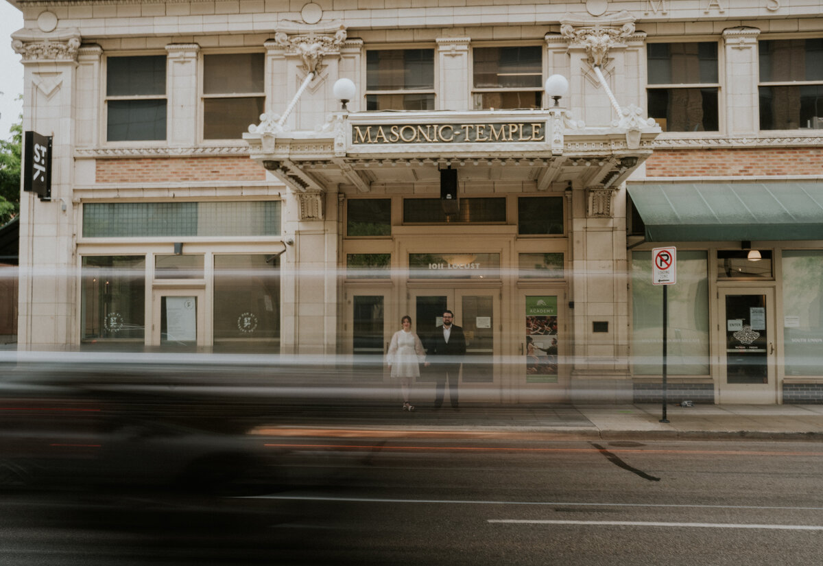downtown-des-moines-courthouse-elopement