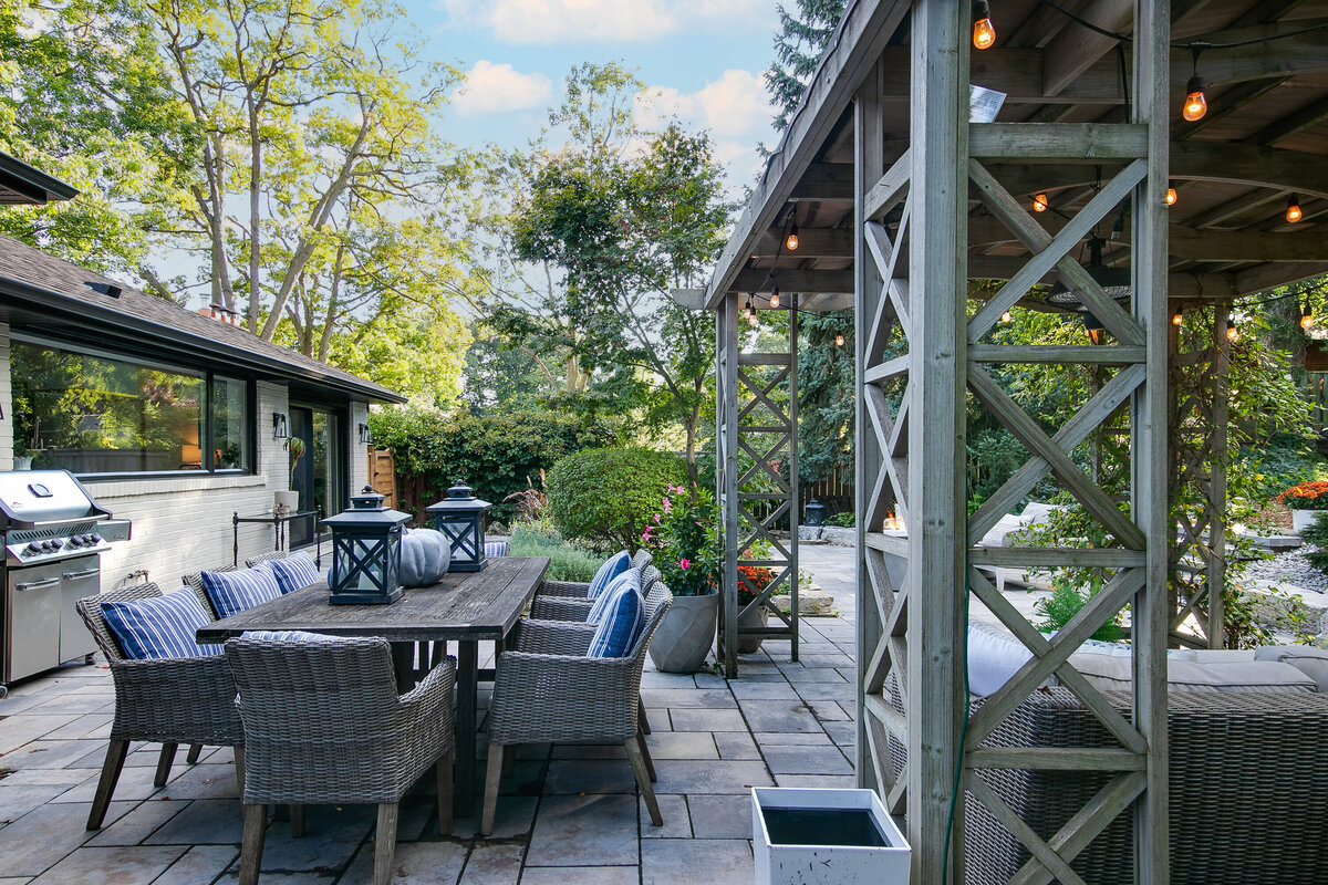 068_Backyard