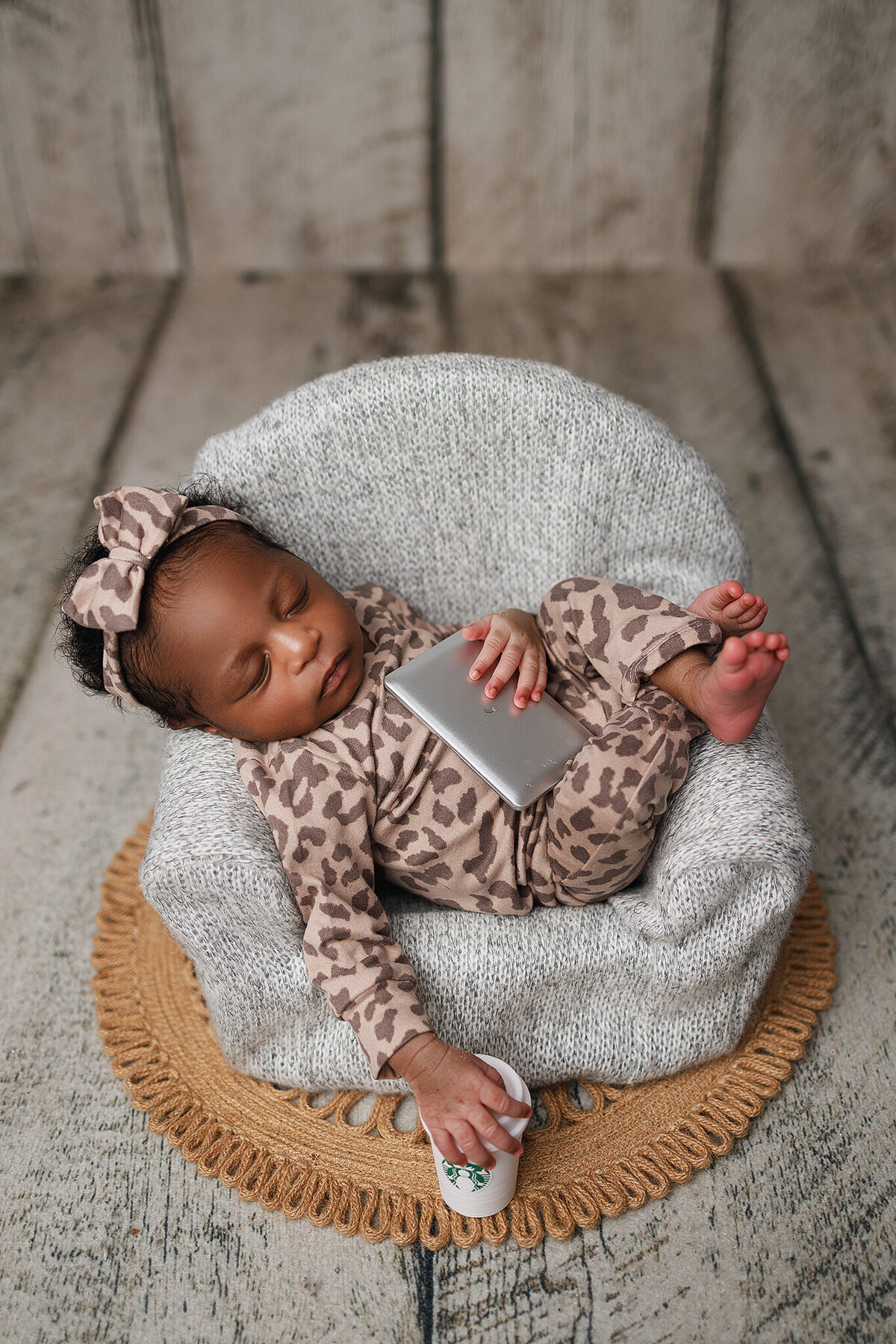 McDonough newborn photographer, Atlanta Newborn Photographer, Fayetteville newborn Photographer, Peachtree city newborn photographer, Hampton ga newborn photographer, marietta ga newborn photographer
