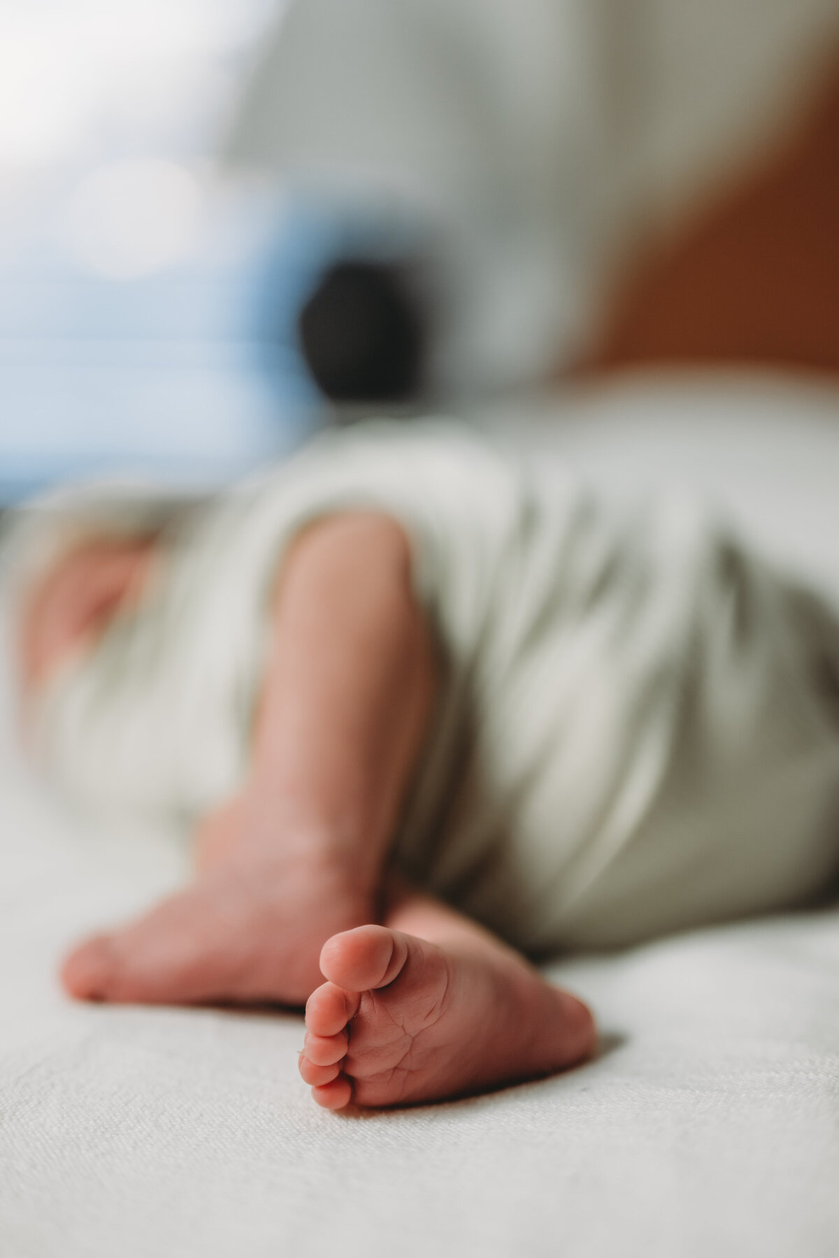 newborn-feet-closeup