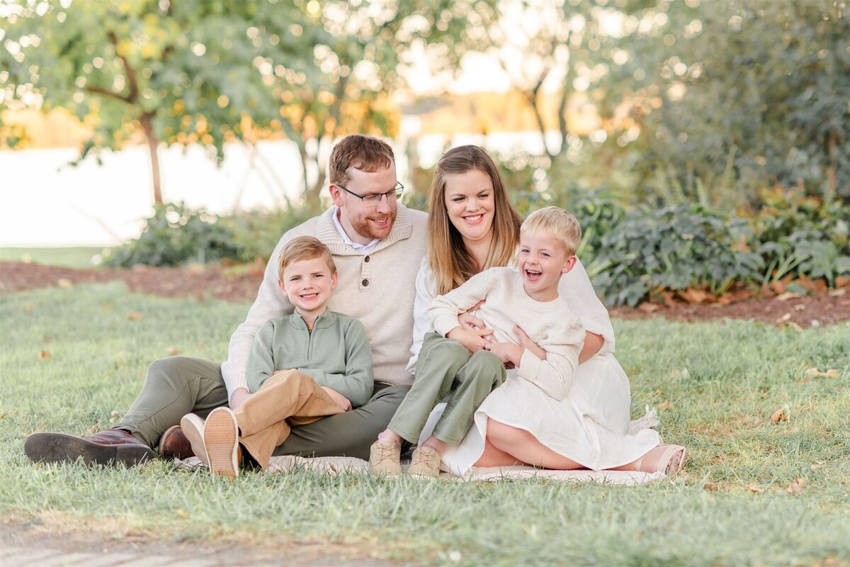 Old Town Alexandria Photographer - Heidi Fam Photography