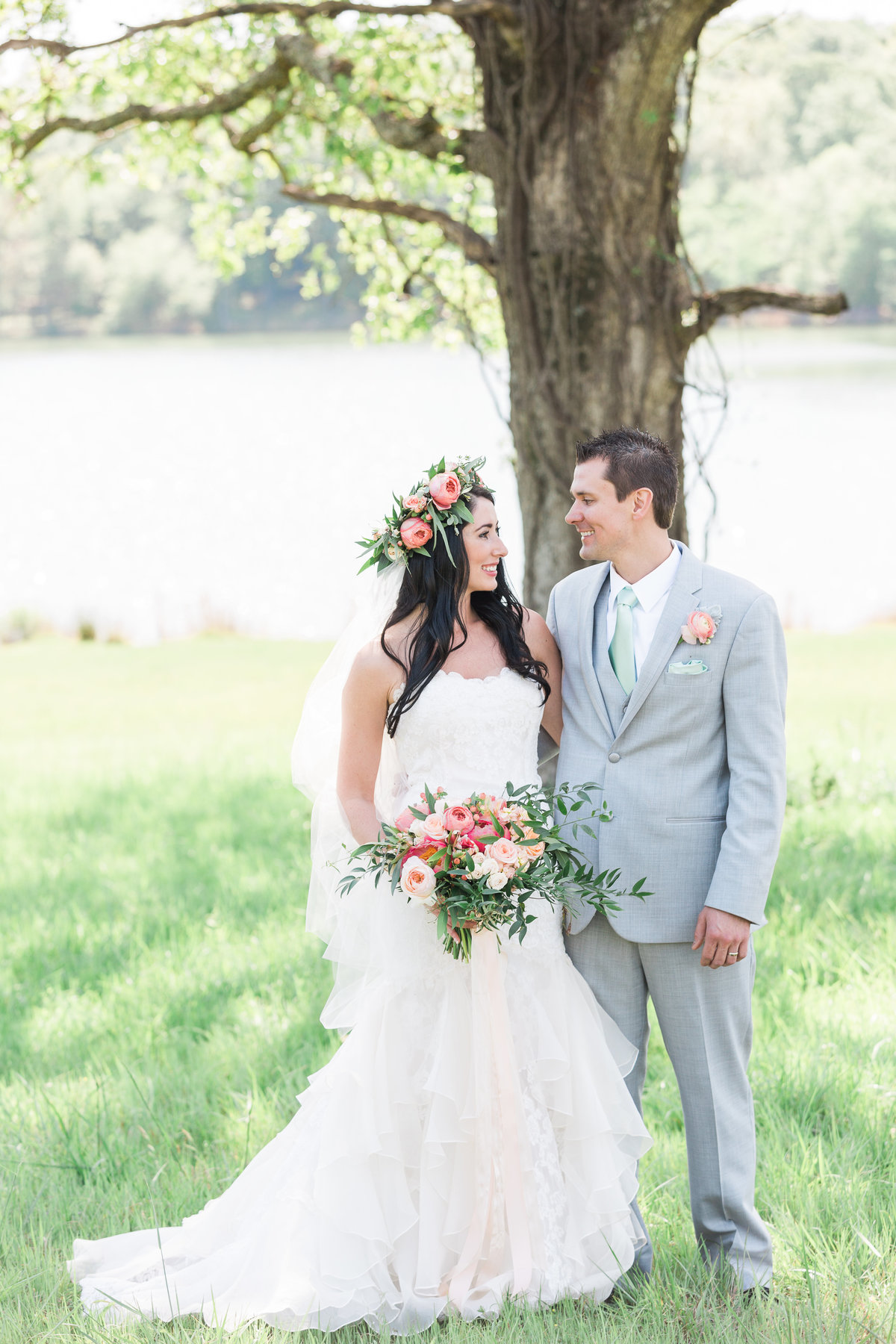 40Jennifer & JR Wedding_Lindsay Ott Photography