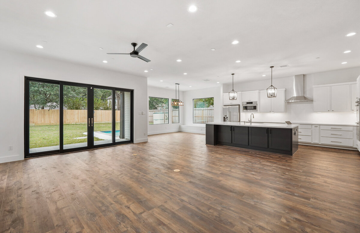 1228 Mickey Way Houston, TX 77055 15 (1)