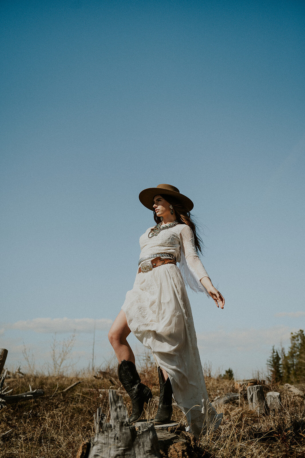 western-boho-glacier-park-elopement-presley-gray-photo-9132