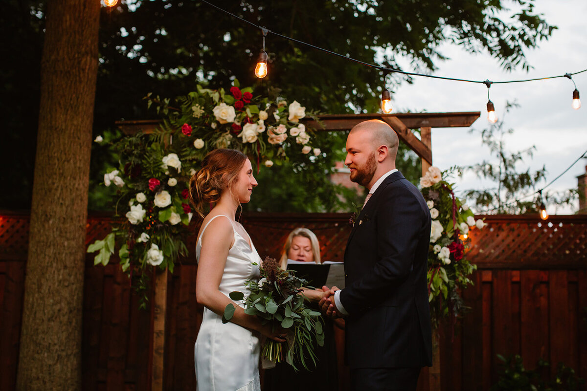 ontario-wedding-photographer-backyard-wedding