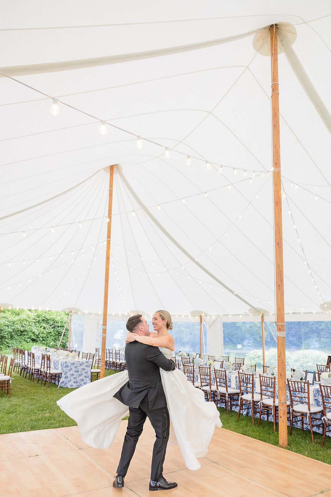 The Dennis Inn Cape Cod Summer Wedding