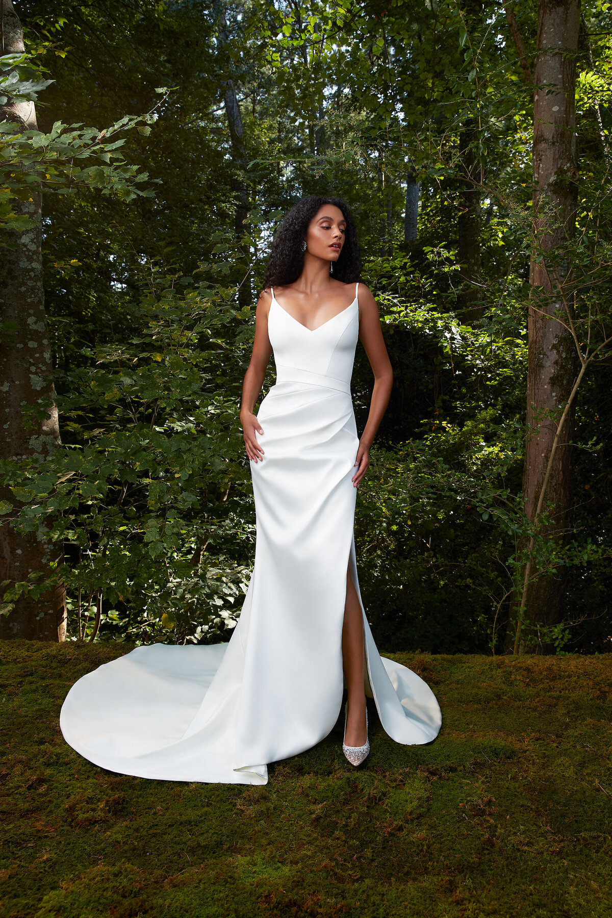 uploads_1604956997488-KissMe_front_anne_barge_2021+copy