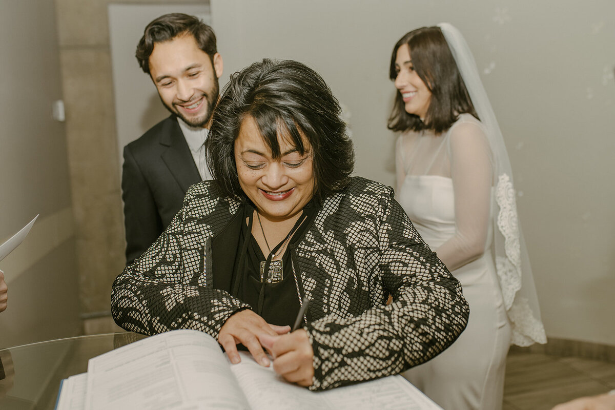 toronto-city-elopement-city-hall-osgoode-hall-st-regis-hotel-romantic-indie-movie-elopement-3045