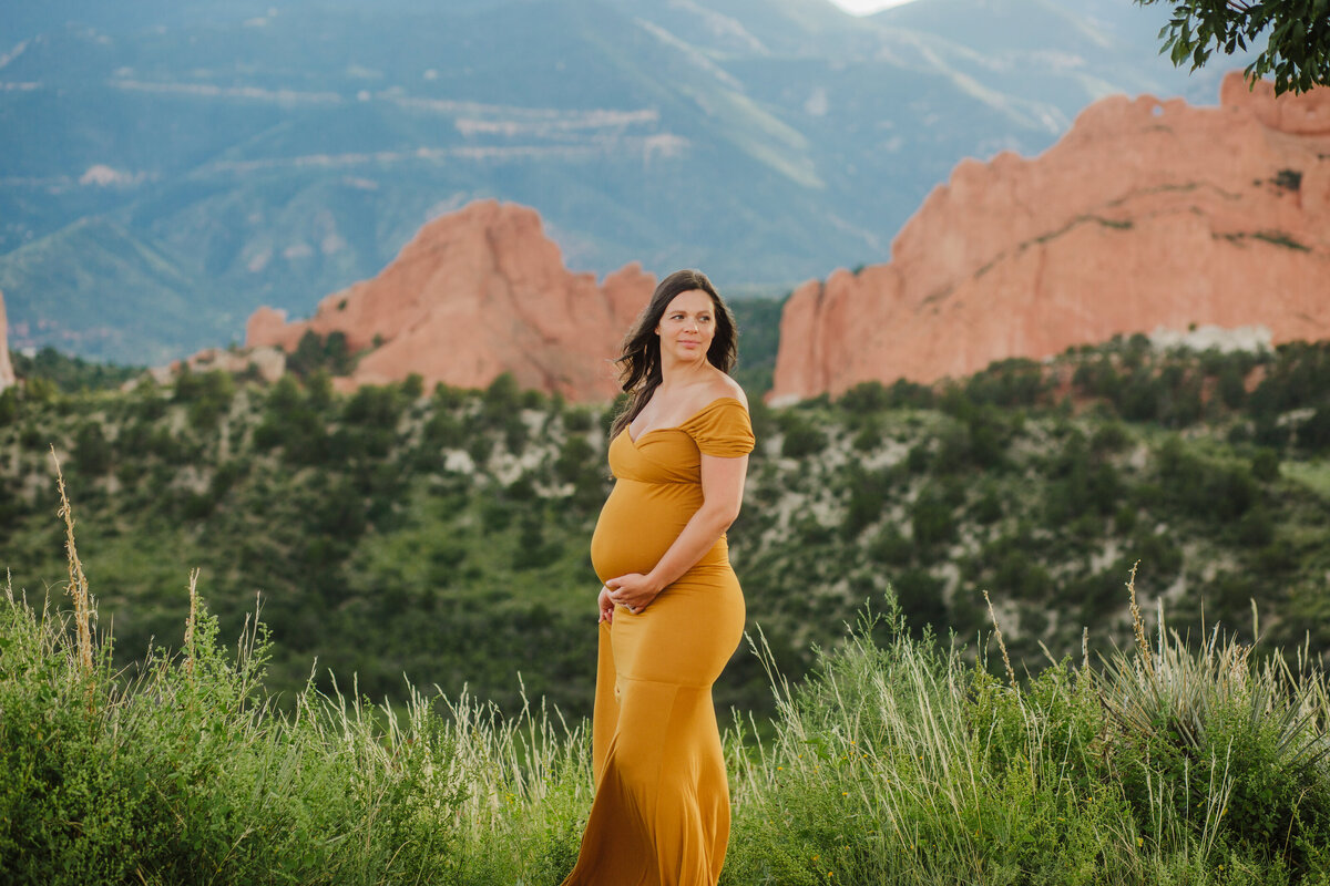 colorado-maternity-photographer-Sierra-2023-44