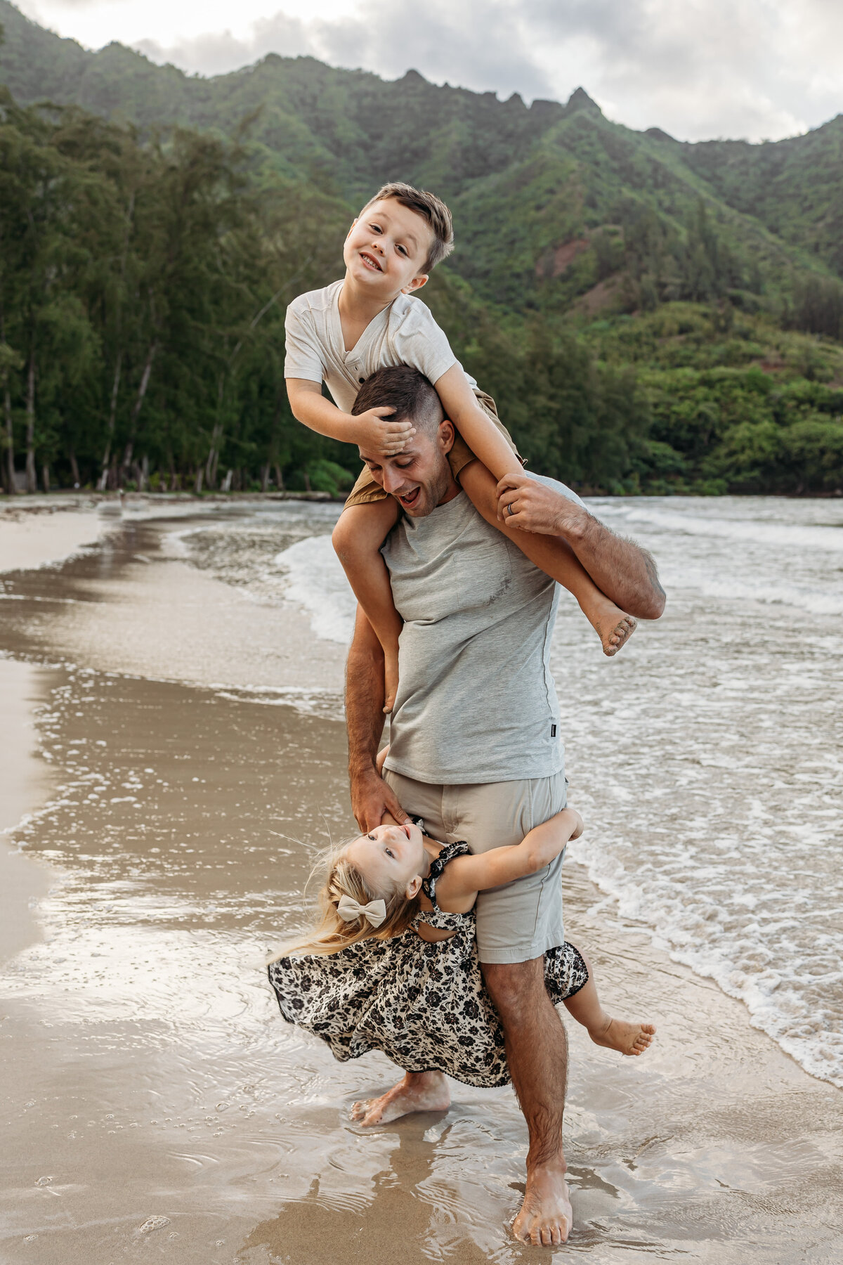 kahana-bay-beach-family-photos-33
