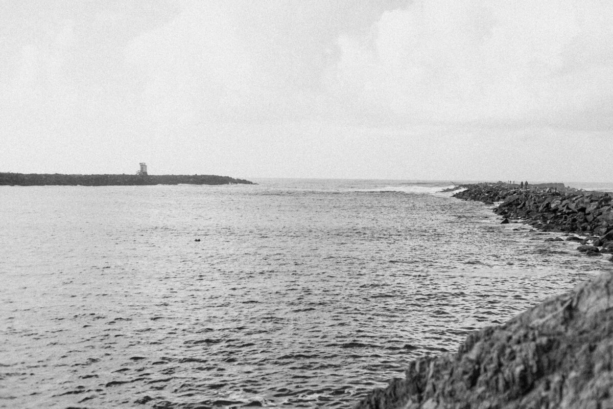 890A0700