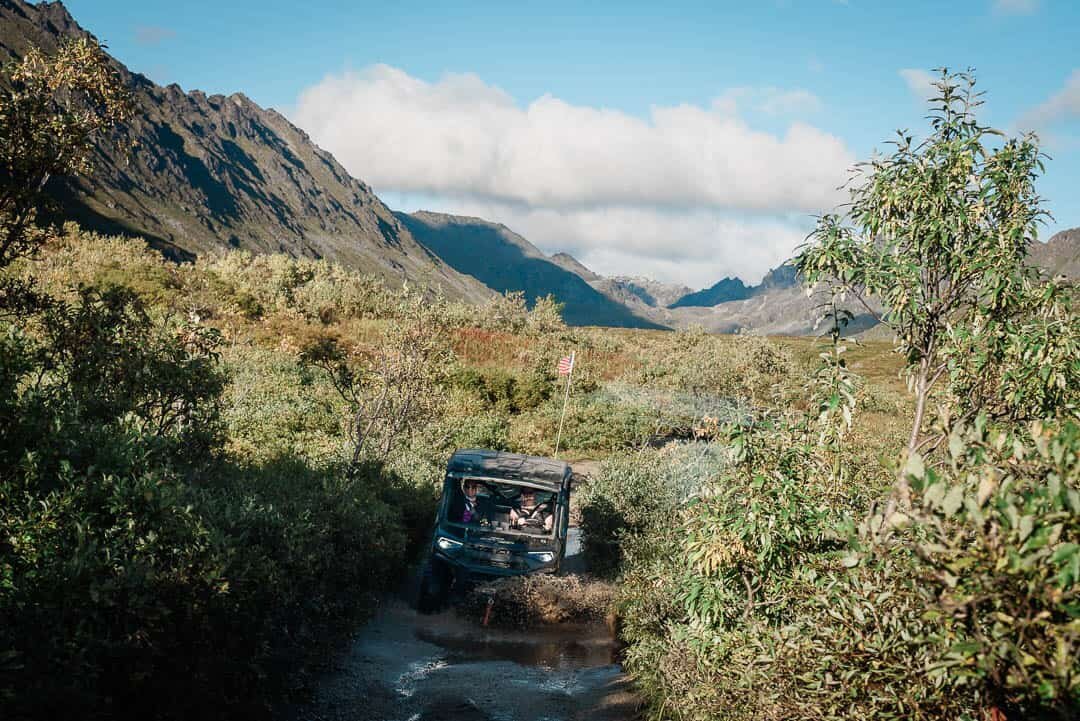 alaska-adventure-elopement-inspirationSoul-and-Sky-Weddings-Soul-and-Sky-Weddings 5_1