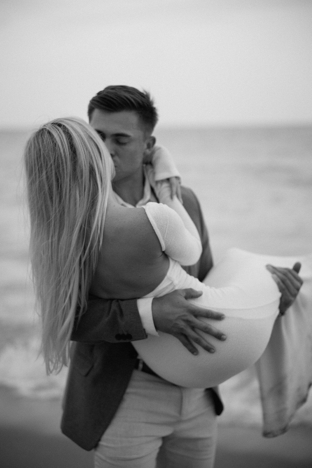 Jupiter Beach Engagement Session_0173