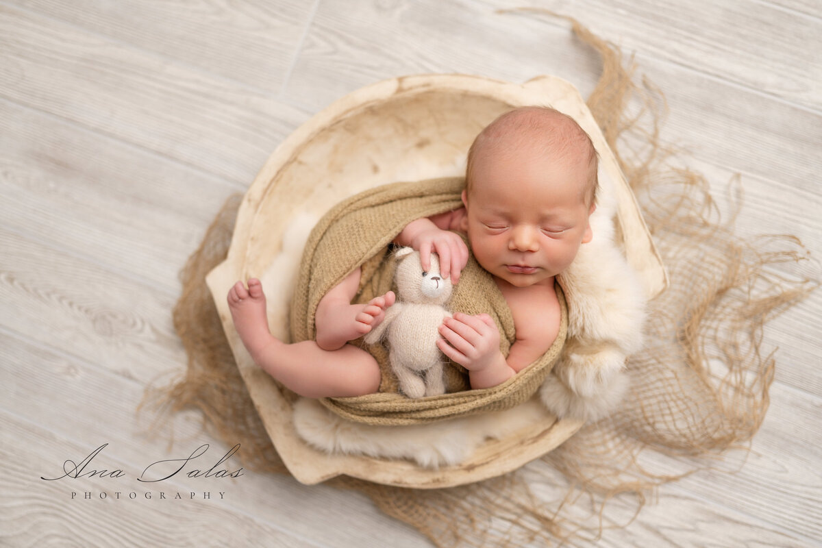 Newborn-Photographer-Edmonton-72