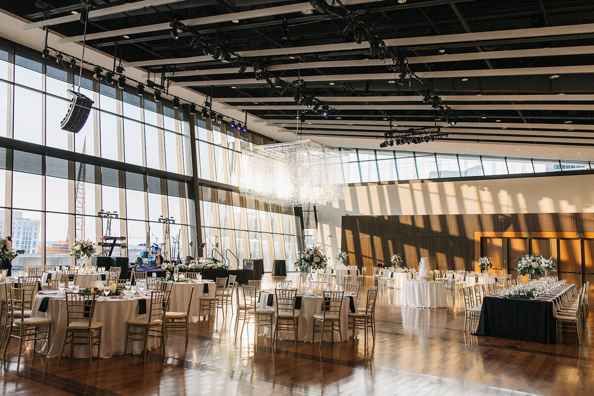 Nashville-Wedding-Country-Music-Hall-of-Fame-Wedding-093