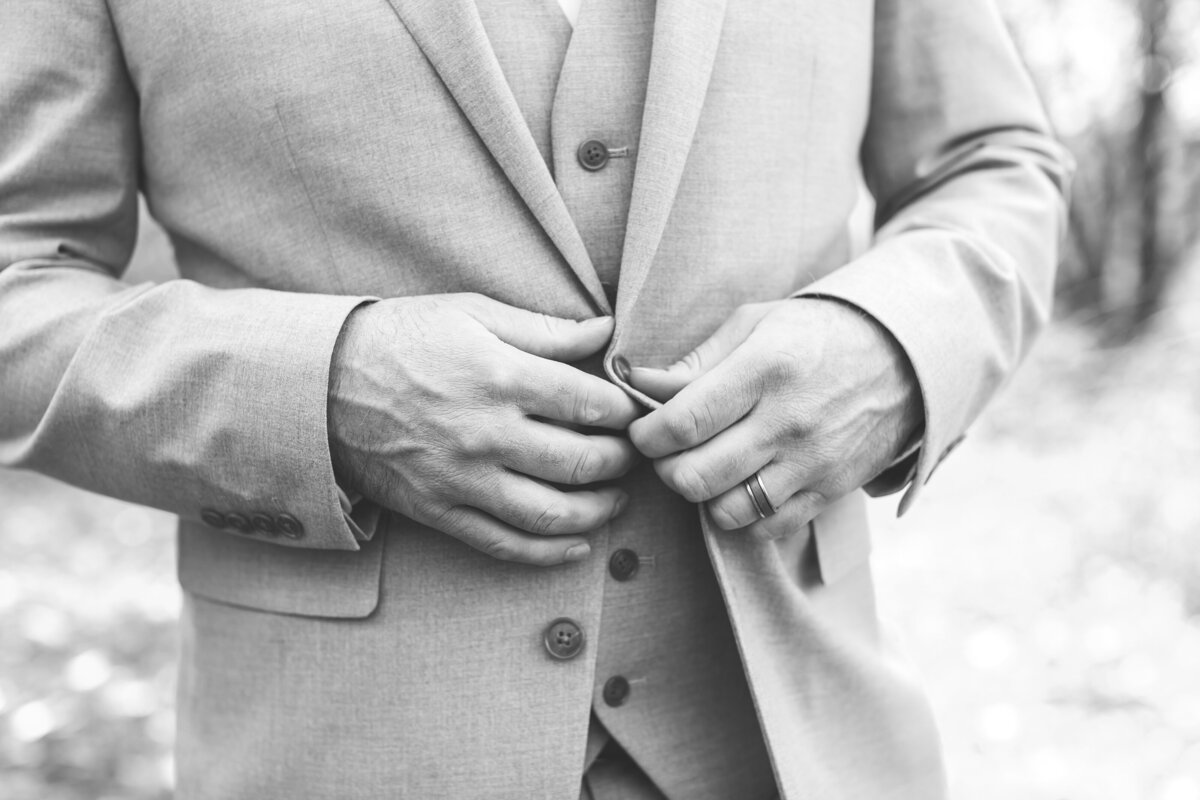Abby-and-Brandon-Alexandria-MN-Wedding-Photography-JR-16