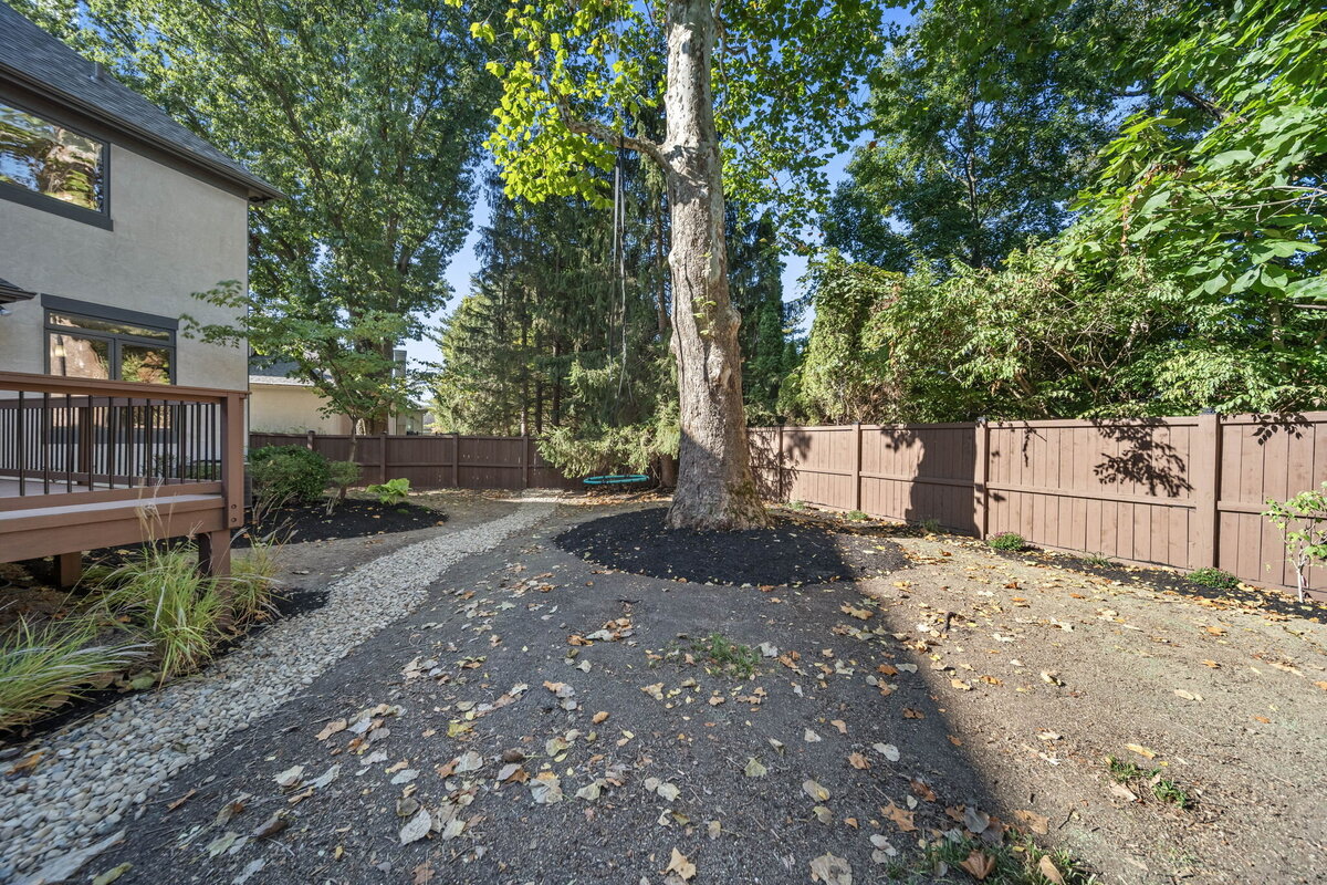 97-web-or-mls-A7407596