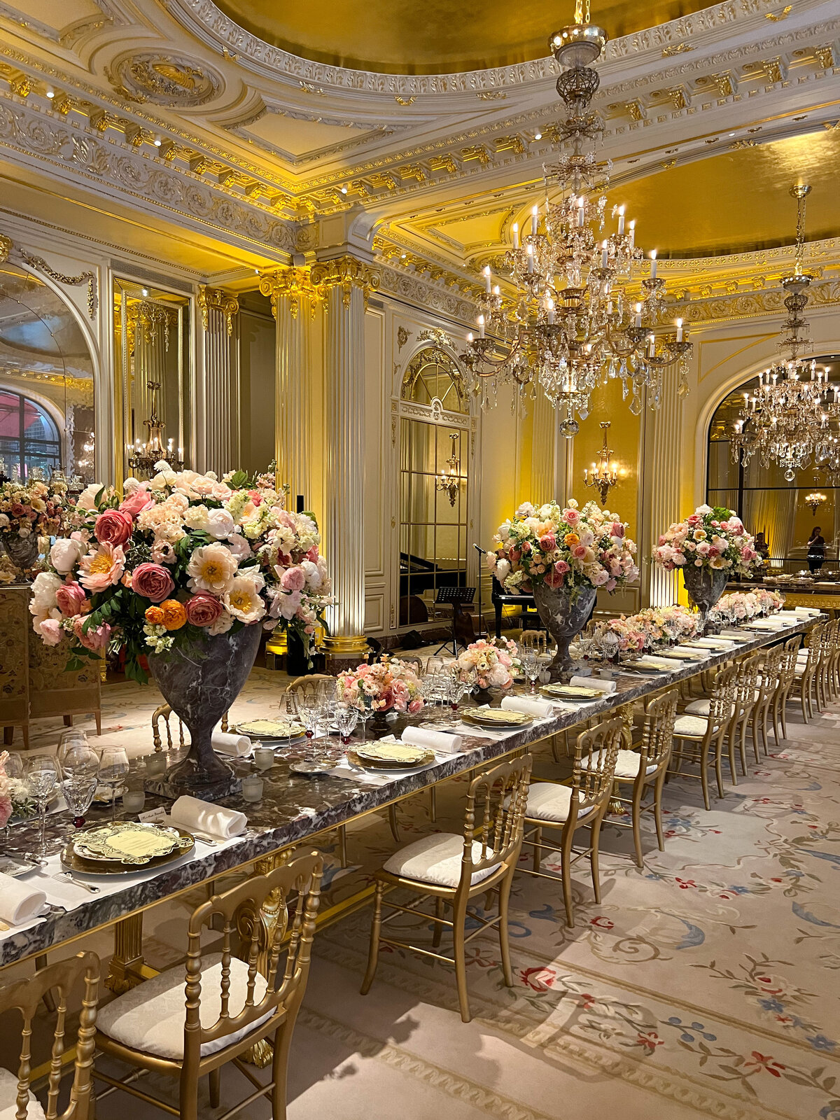Plaza-athenee-paris-Floraison5