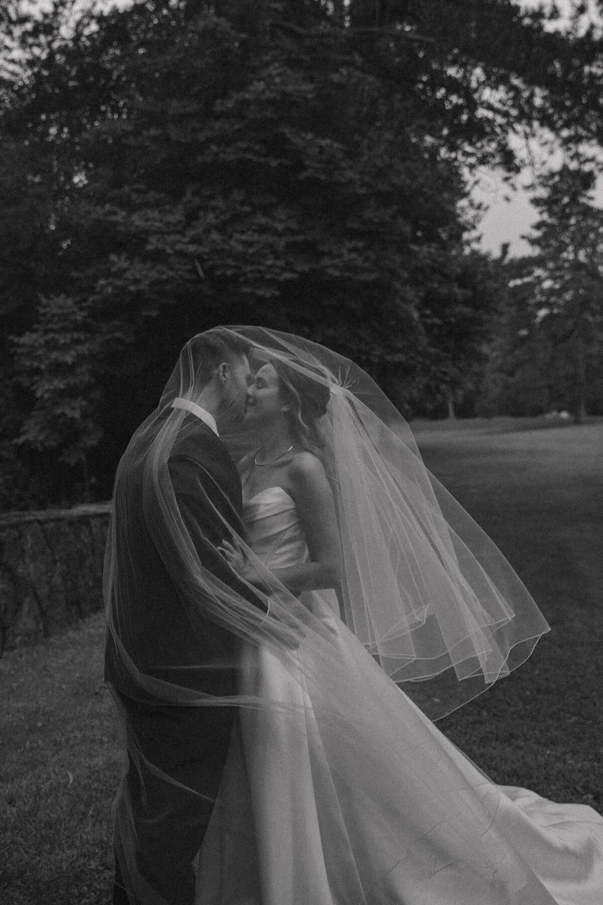 gabby-mike-buffalo-wedding-day-16