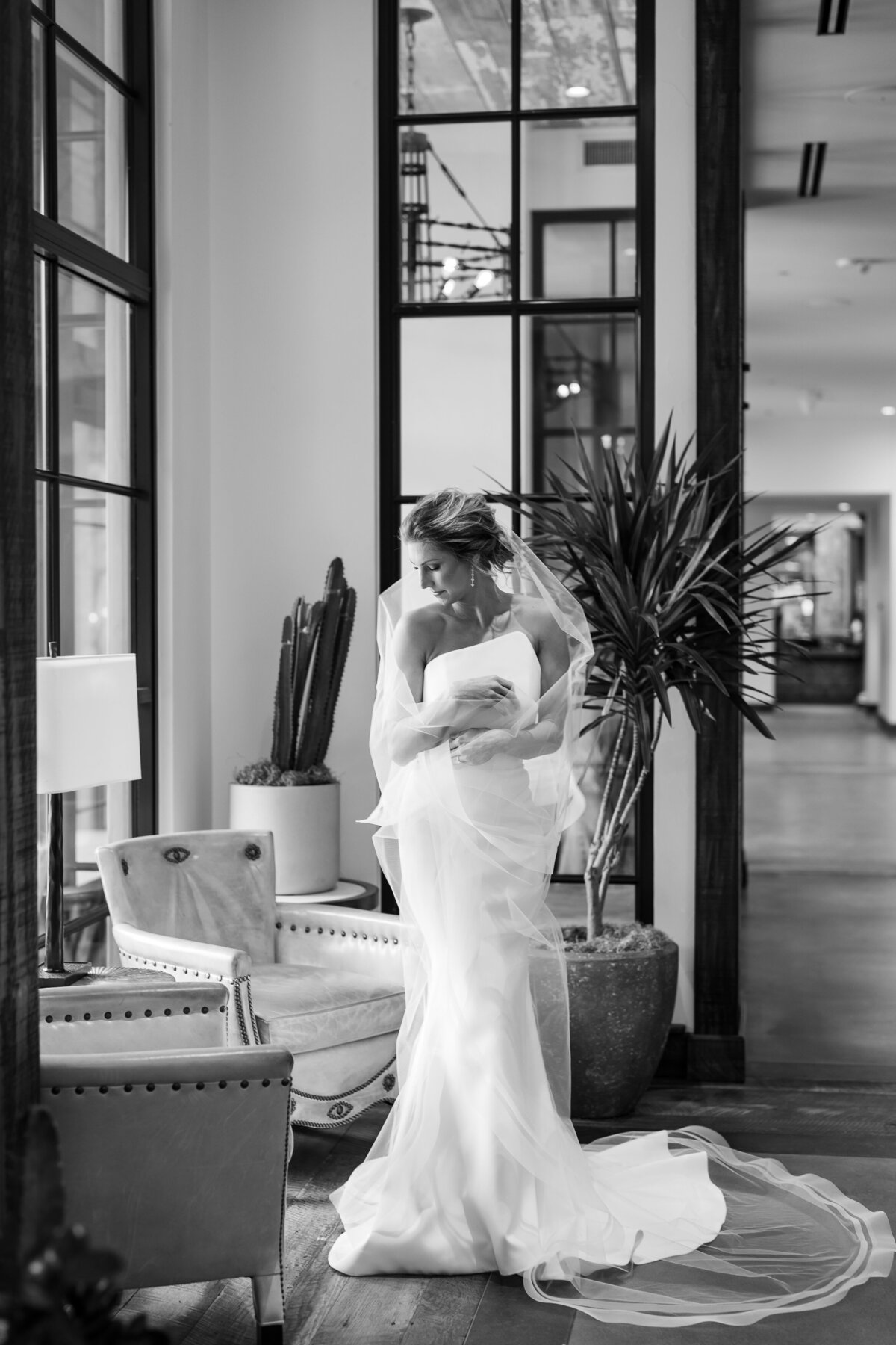 Tracy Autem Bridal Portrait Dallas Fort Worth Photographer 2024-0008