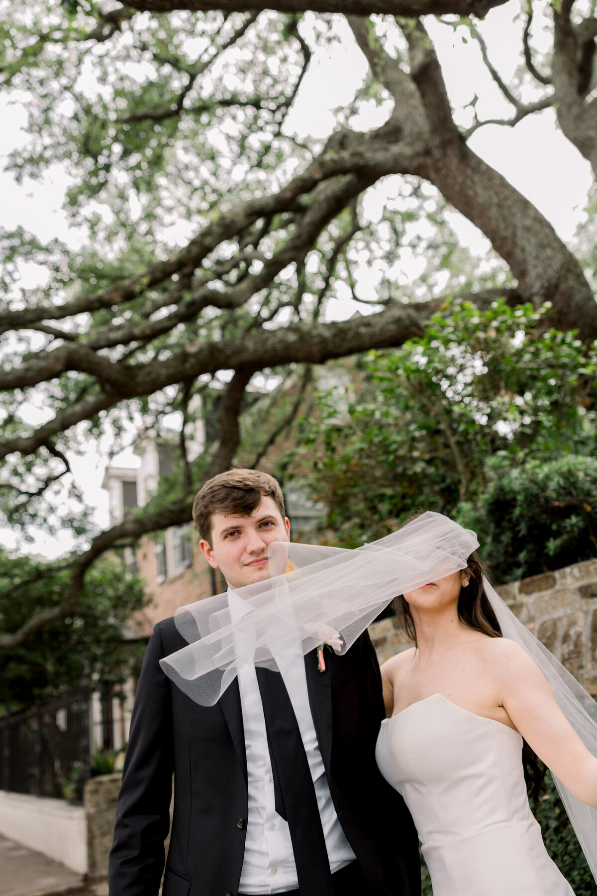 05.30.2025-Historic-Charleston-Elopement-Photos-by-Elizabeth-Ladean-Photography-0099