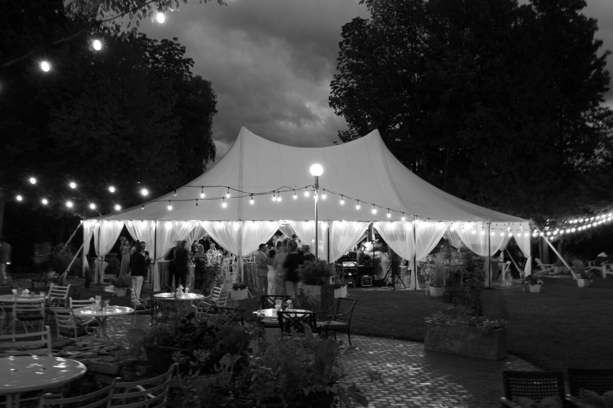 A-Matter-of-taste-at-tapawingo-wedding-10