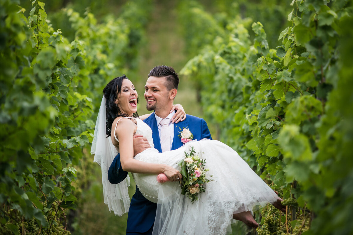 Berneck-Weingut-Tobias Schmid & Sohn-Hochzeit-Fotograf-Wedding-Musto-Studios