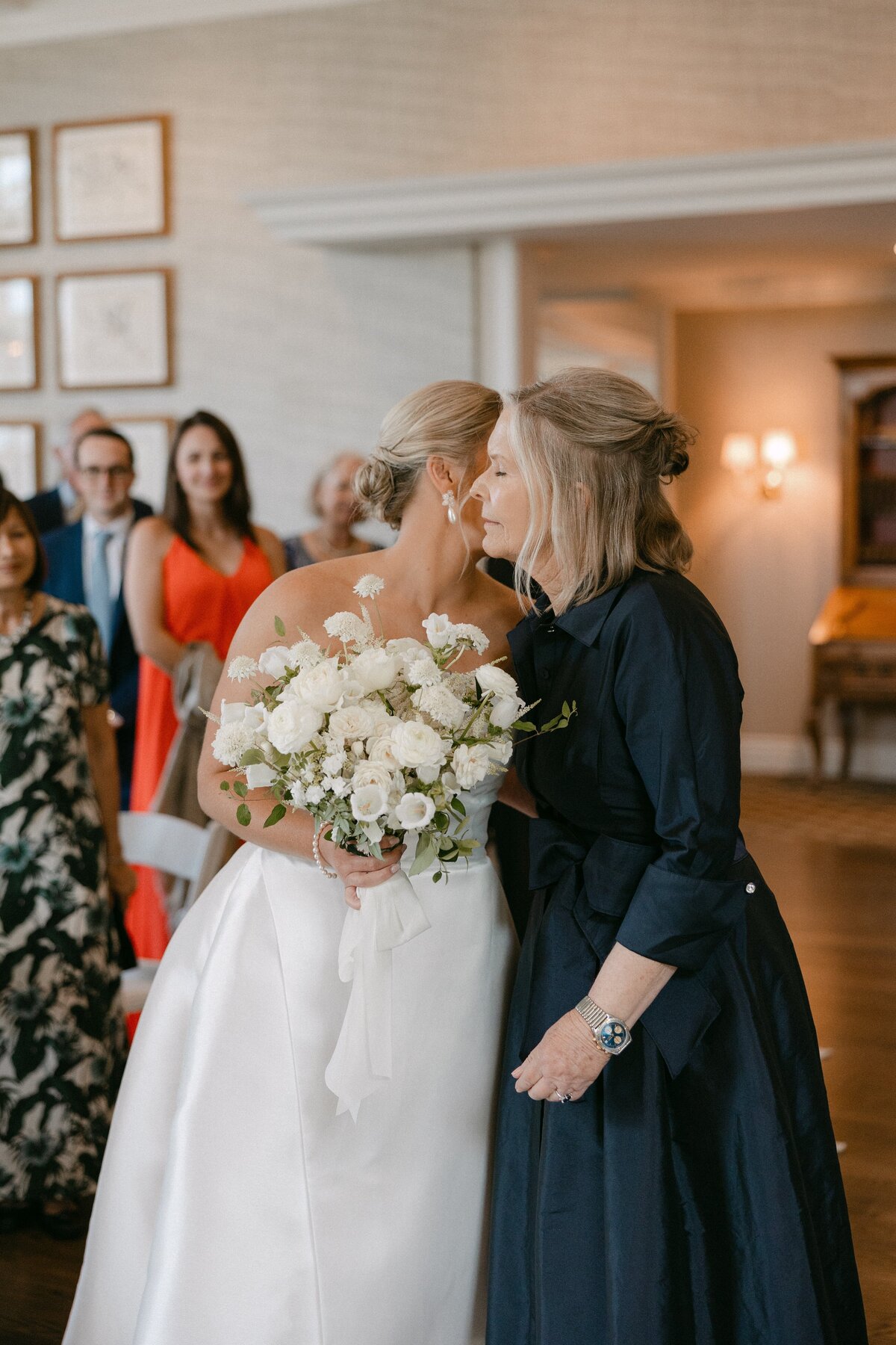 sloan-daniel-wichita-country-club-wedding-kayxbee-405