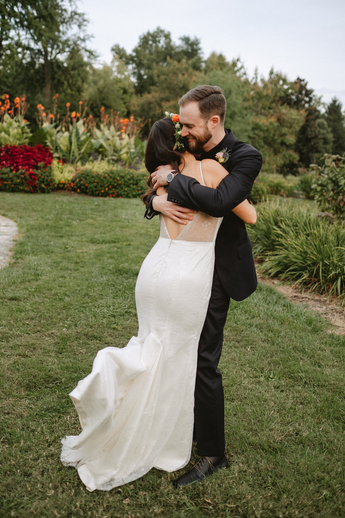 documentary photographer garden greenhouse wedding-185