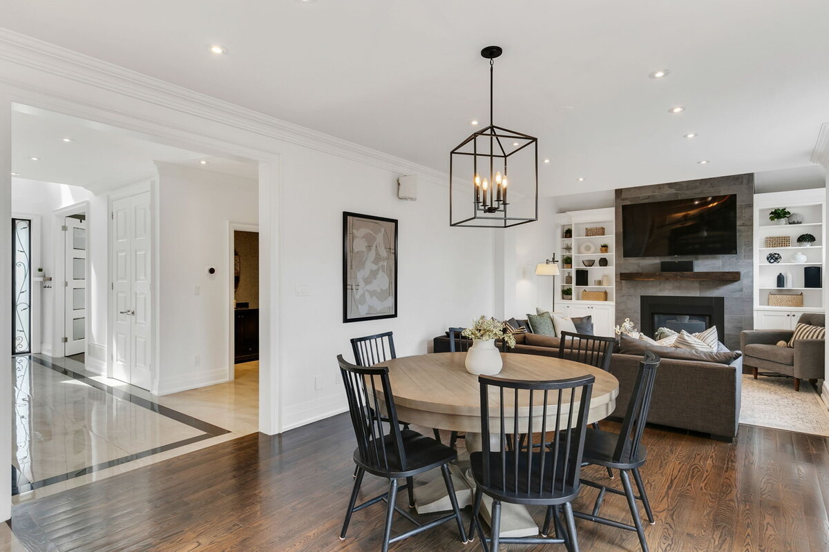 35-web-or-mls-17_006_Breakfast Area