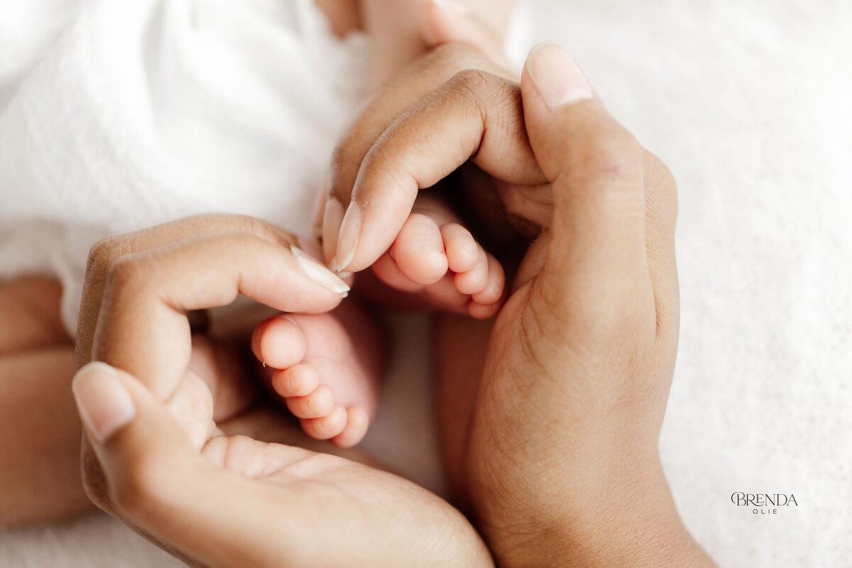 00018brenda-olie-natural-newborn_2500px