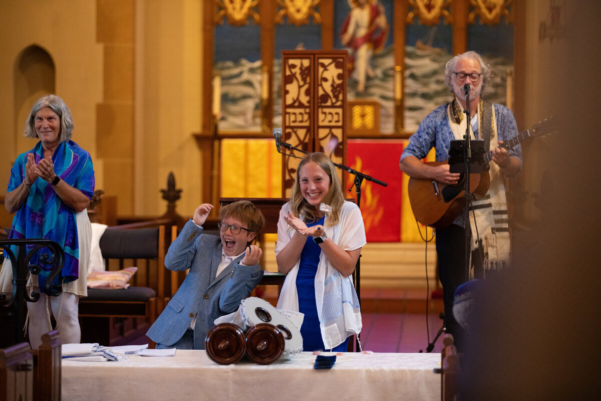 vibrant-temple-shalom-of-south-bay-bat-mitzvah-26
