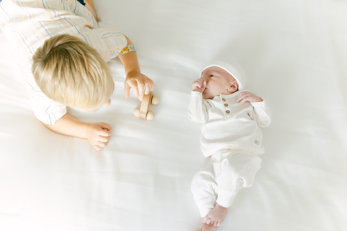 newborn in crib  in-home dayton ohio