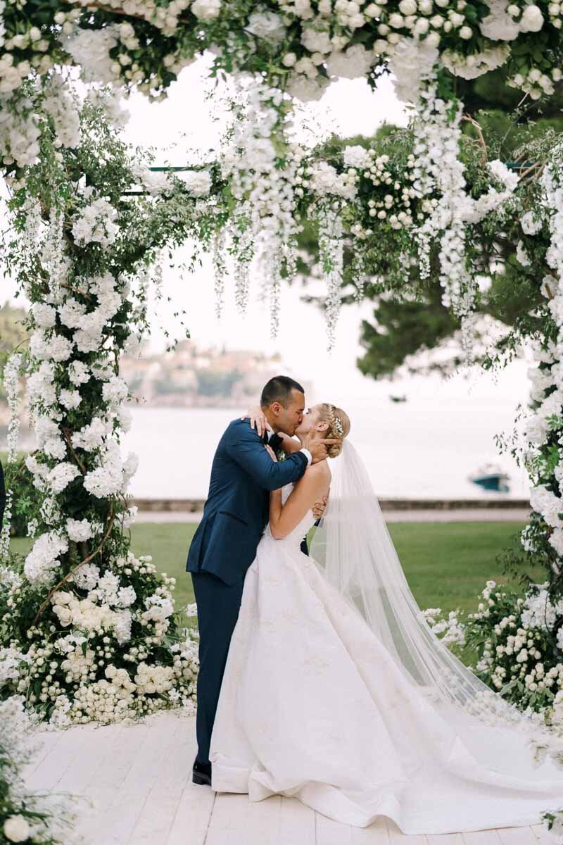 Wedding 1200px-1087