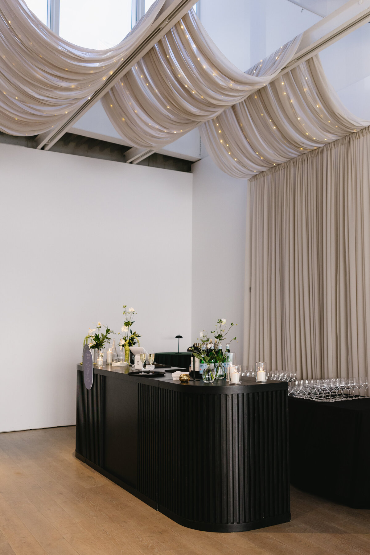 kathryn-mclaren-photo-the-polygon-vancovuer-queer-wedding-355