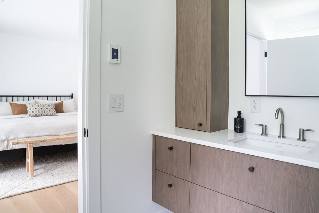inteiror design primary suite