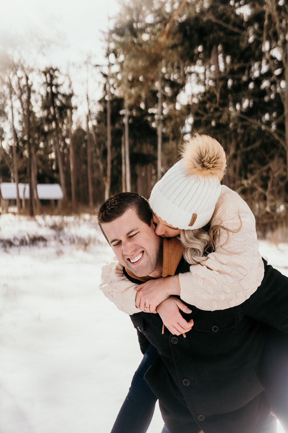 Buffalo-NY-Winter-Engagement_photoshoot-53