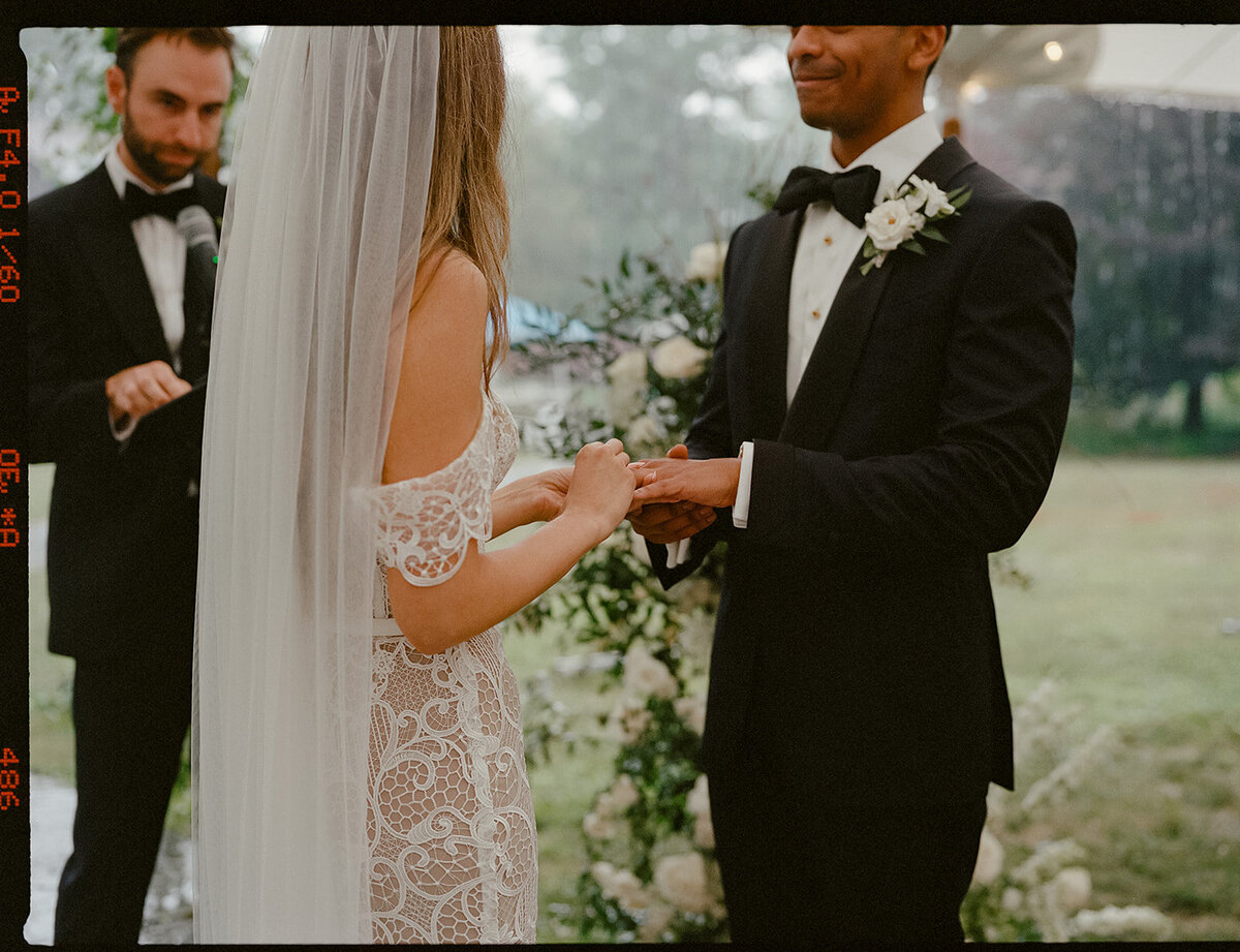 KateEdwardsWeddings_Irma&Mischa_WeddingFilmFinals-135