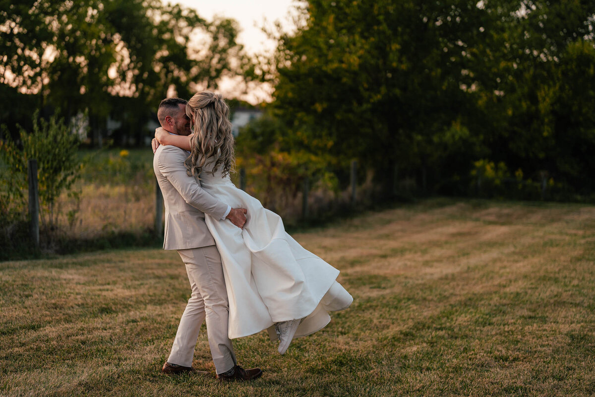 candid bride and groom columbus sam and grace photography