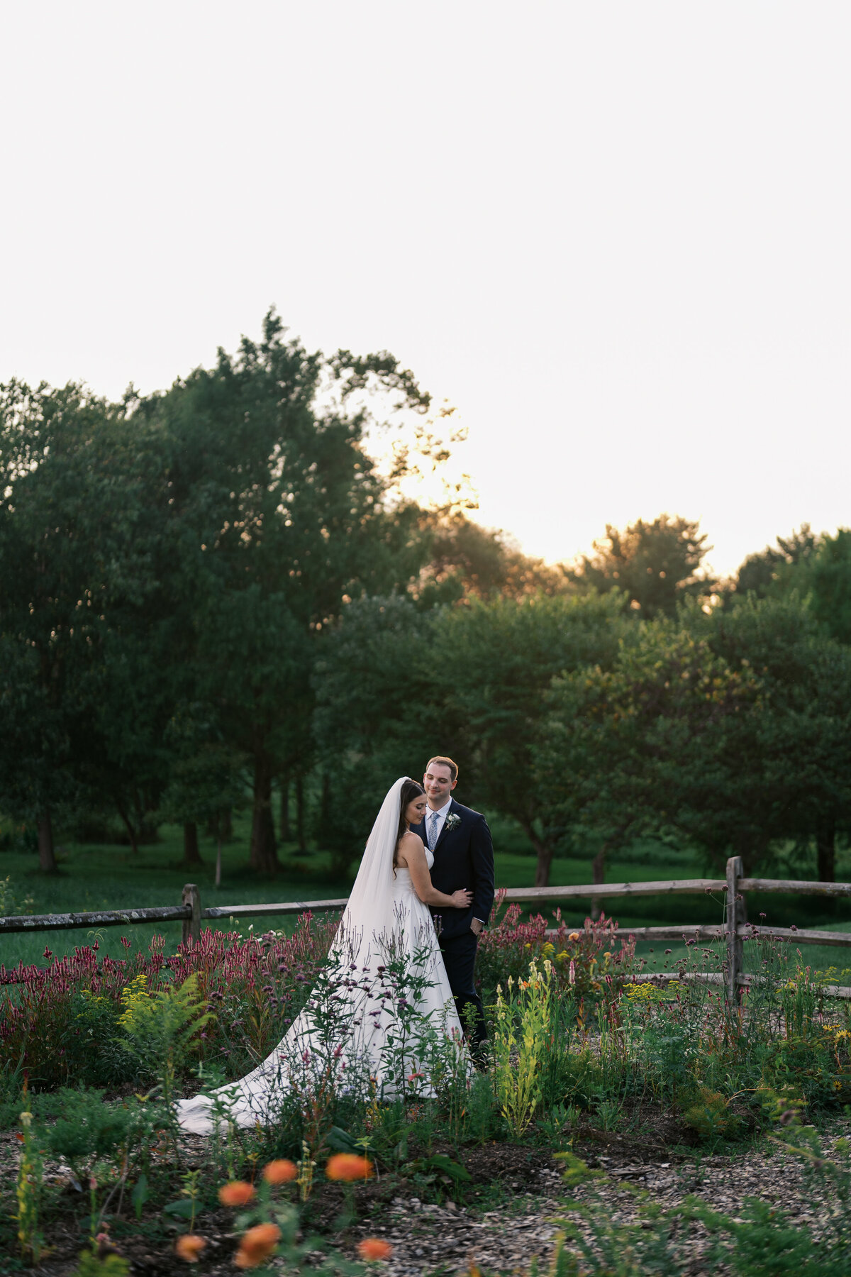 GlenEllenFarmWeddingPhotographer_DC_NY_WeddingPhotographerJenniferFern-34