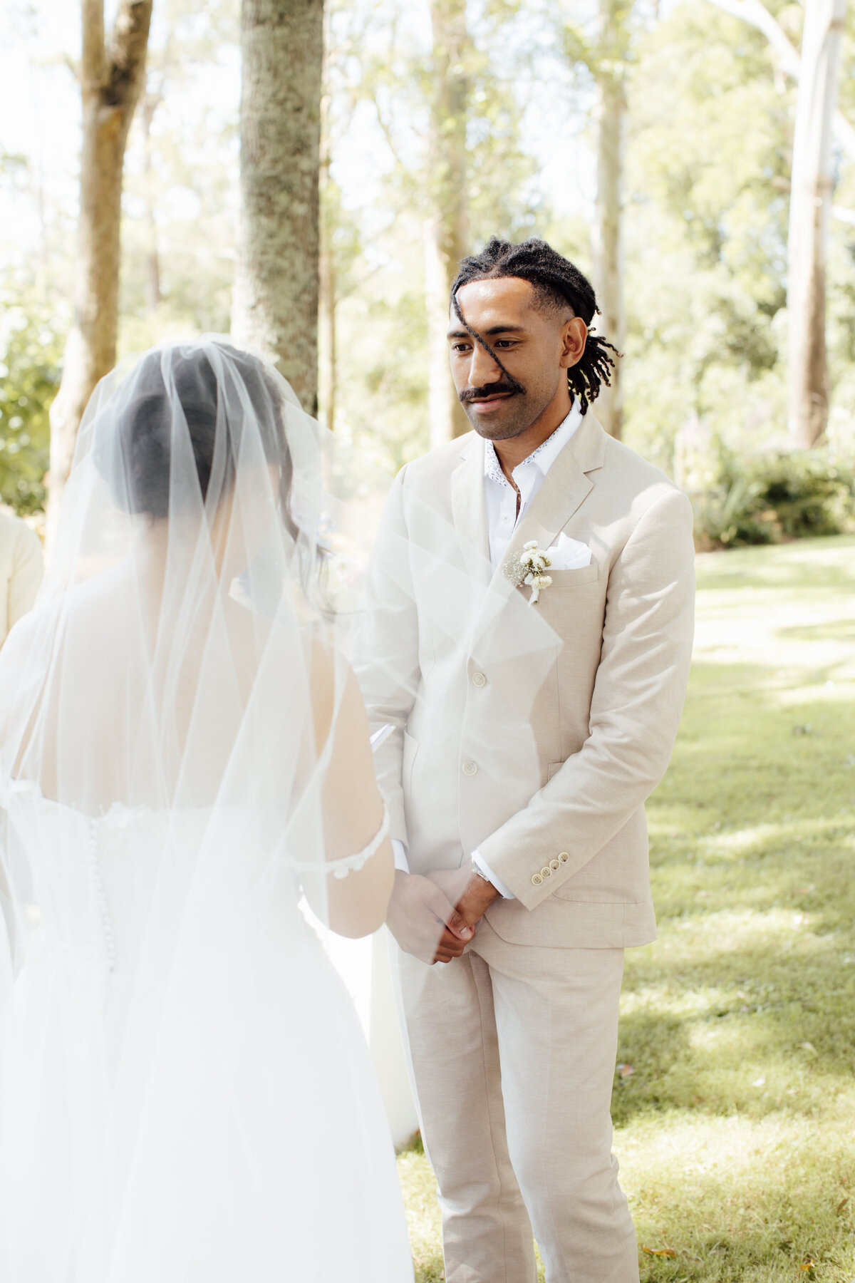SNEAK PEEKS-2382