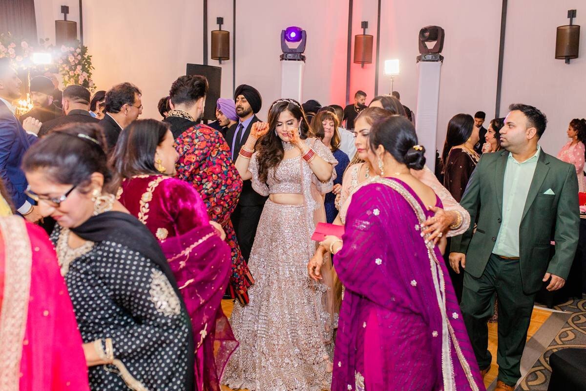 indian-wedding-reception-grand-rapids-michigan_0009