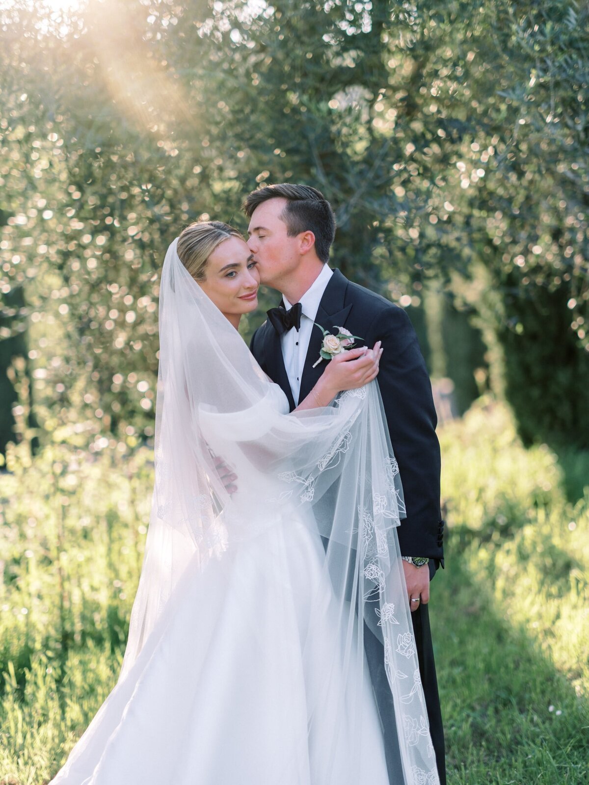 Brides_Villa-Cetinale-Italy_Redamancy-Photo-and-Film_071-min