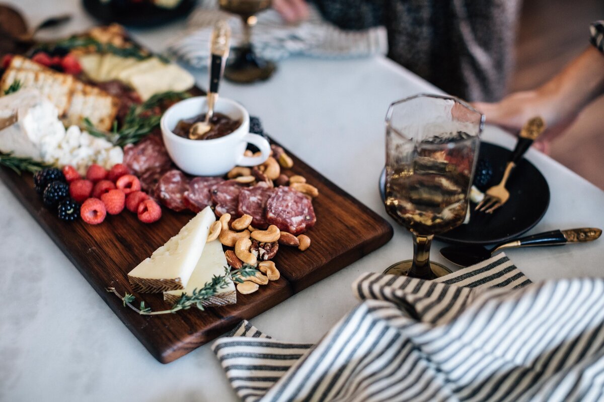 0531_holmespun_charcuterie_dec2021_philadelphia brand photographer