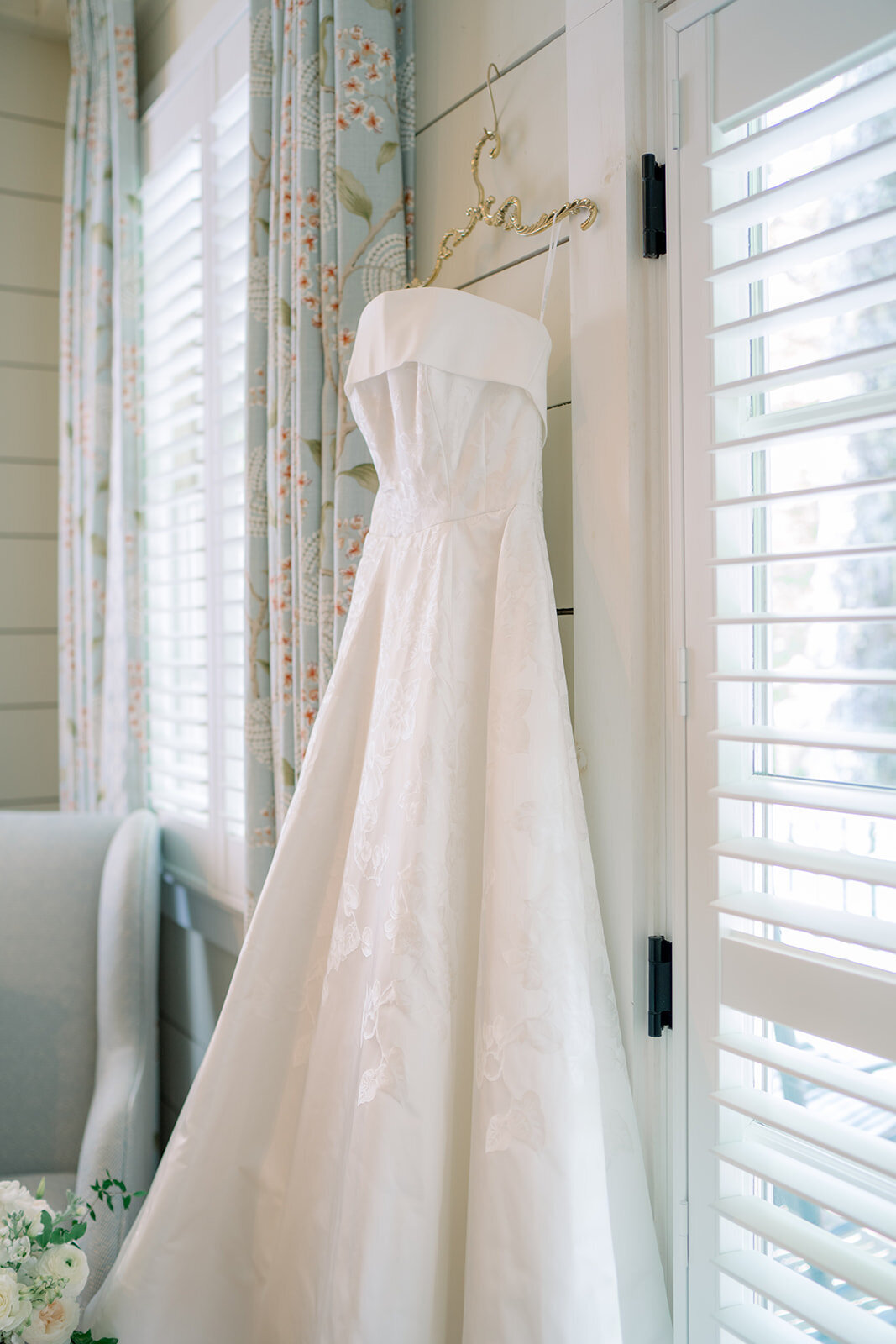 Spring_destination_wedding_the_farm_at_old_edwards_highlands_nc_north_carolina_mountain_wedding_Wedding__Kailee_DiMeglio_Photography-30