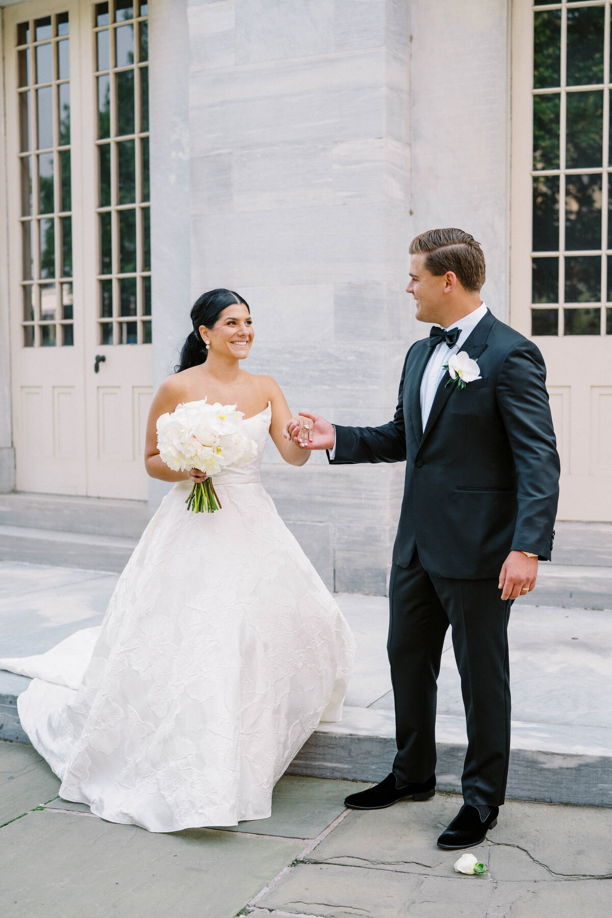 Philadelphia-Ritz-Carlton-Wedding-Bride-Groom-Photos_074
