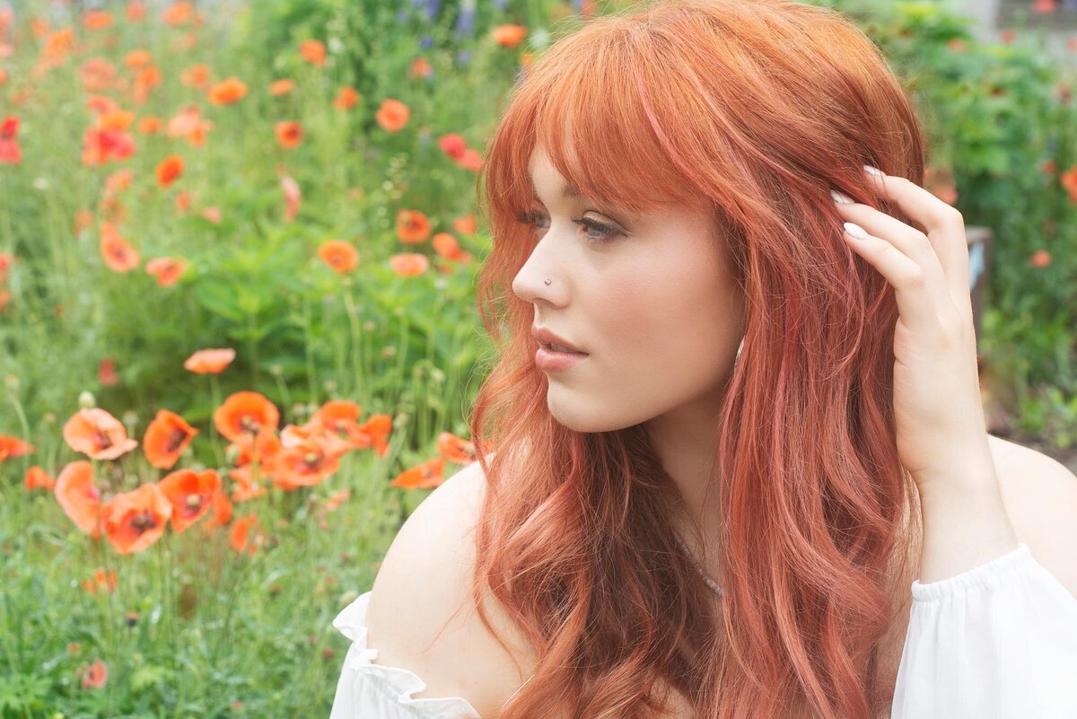 StudioVPhotography_Jacee_red_poppies